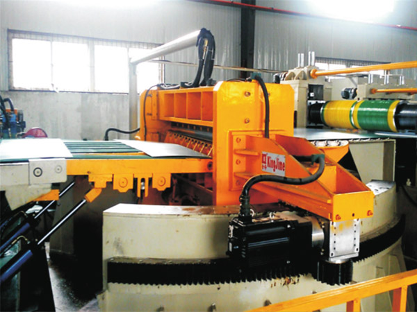 KJHS精密(mi)數控(kong)擺剪(jian)生産(chan)線